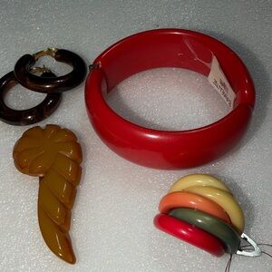 Vintage 1930-40 Bakelite Early Plastic Bundle  (1)